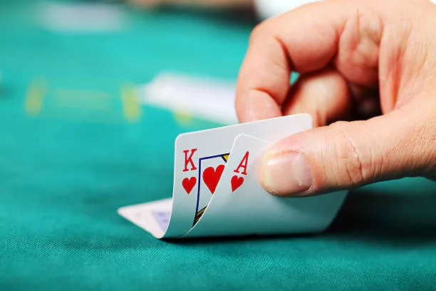 ek33 Real Cards, Real Dealers, Real Baccarat Royale Action